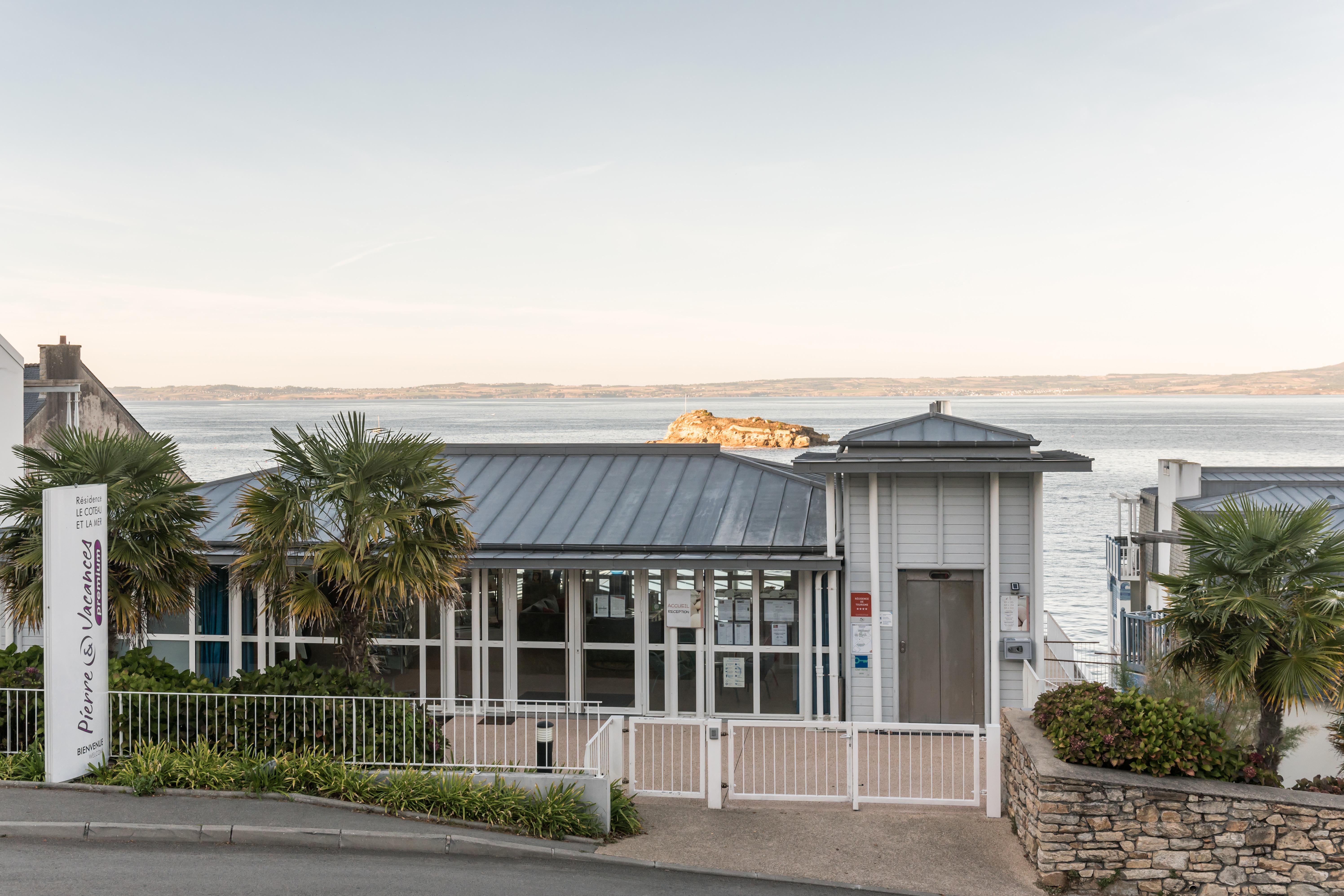 Residence Pierre & Vacances Premium Le Coteau Et La Mer Treboul Exterior photo